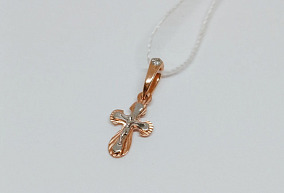 Золотая повеска с бриллиантом