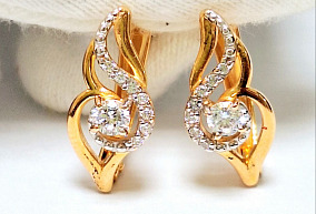 Золотые серьги с фианитами