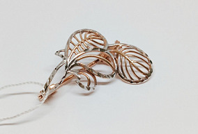 Золотая брошь