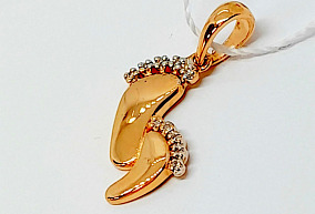 Золотая подвеска с бриллиантами