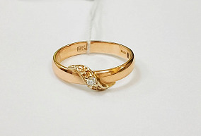 Золотое кольцо с  бриллиантом р-р 15,5