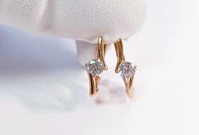 Золотые серьги с бриллиантами