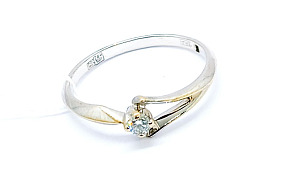 Золотое кольцо 18 р-р с бриллиантом 